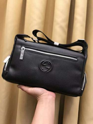 Picture of Gucci Mens Bags _SKUfw135046123fw